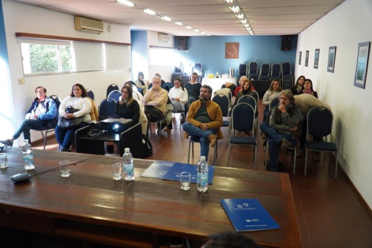 Concluye exitoso curso sobre aguas termales y su aplicación en tratamientos médicos