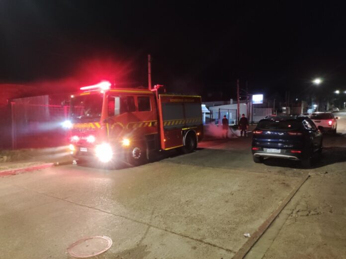 Incendio de contenedores de basura.