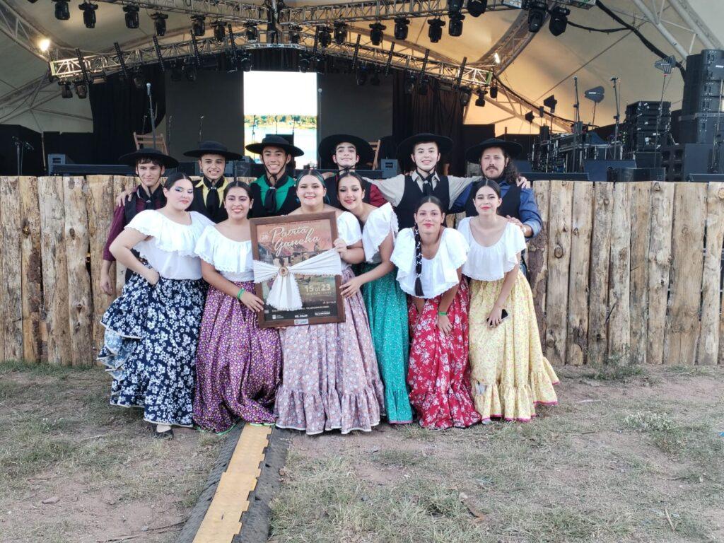 Academia Transitando Huellas subcampeona en Patria Gaucha 2025