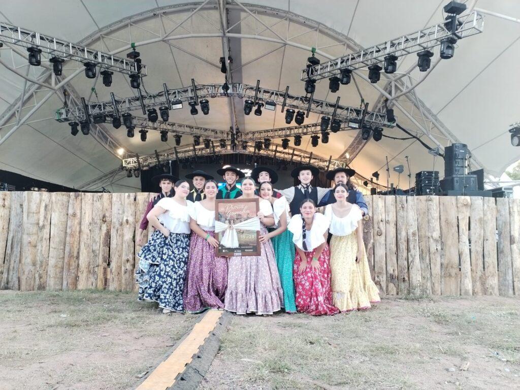 Academia Transitando Huellas subcampeona en Patria Gaucha 2025