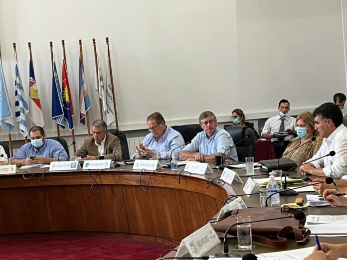 Congreso de Intendentes - Caso Besozzi