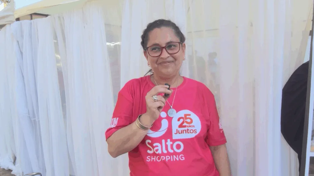 Lorena, responsable del cattering para Luana y Matías Valdés