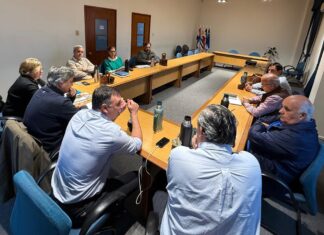 Albisu se reune con dirigentes de la Coalición Republicana