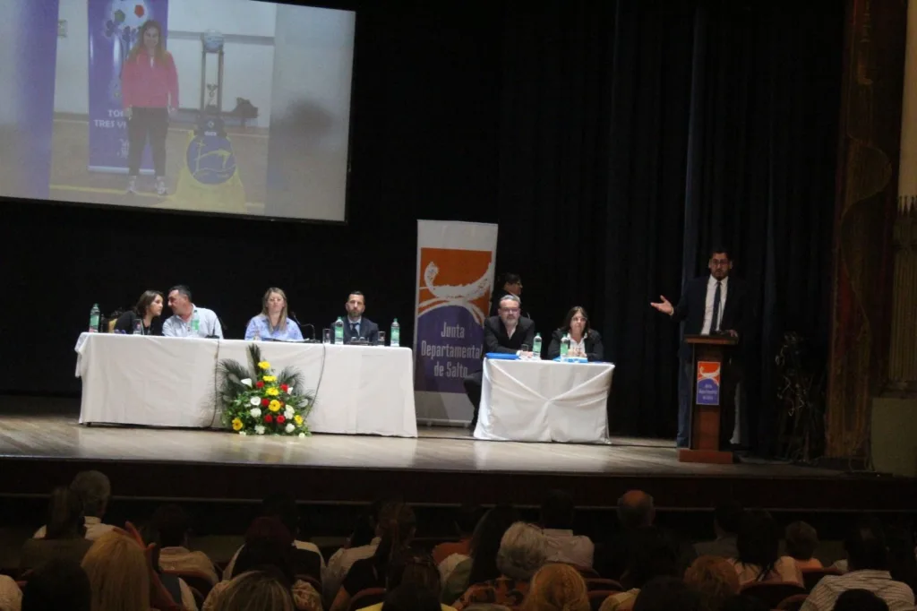 Junta Departamental reconoció al fútbol femenino