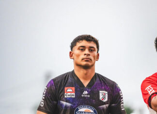 Desde el arco de Nicolás Sánchez y todos