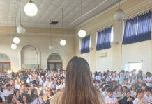 Liceo Nº5 restringe celulares y refuerza su estrategia pedagógica