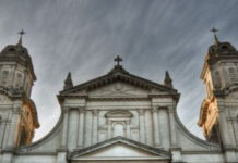 Misas Sábado 11 y Domingo 12 de Abril