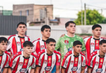 ¡Este mundo-Salto y campeón!