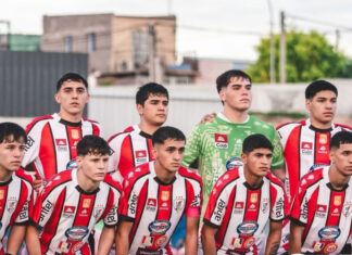 ¡Este mundo-Salto y campeón!