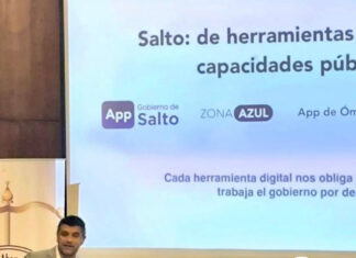 Salto participó en Congreso de Derecho Informático