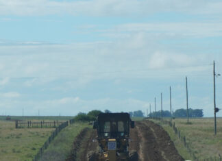 Avanza recuperación del camino Buey Negro en Salto