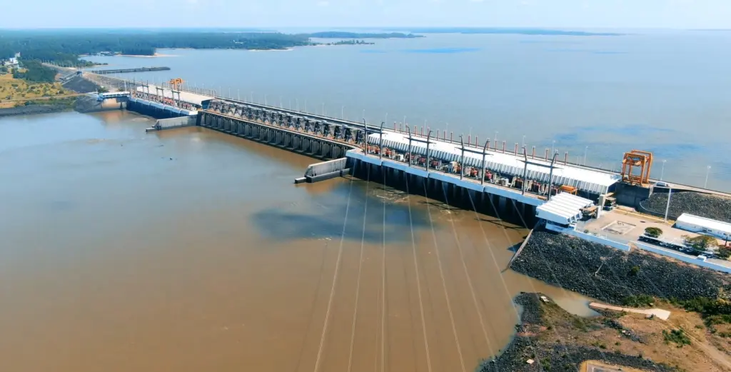 Foto aérea de la represa Hidroeléctrica de Salto Grande / Foto: CTM