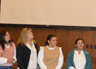 En homenaje a colectivos de mujeres cuidadoras