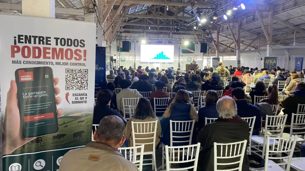 Simposio sobre garrapata reunió al agro regional en Salto