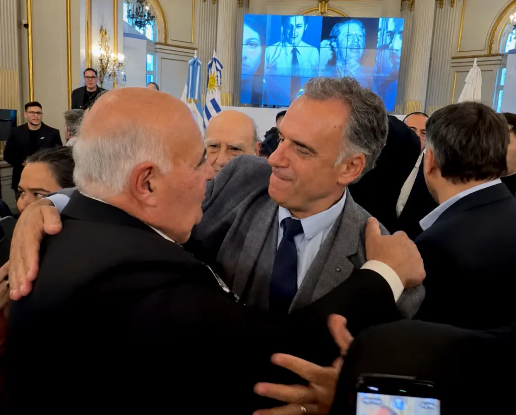 Blardoni participó en homenaje a Michelini y Gutiérrez Ruiz