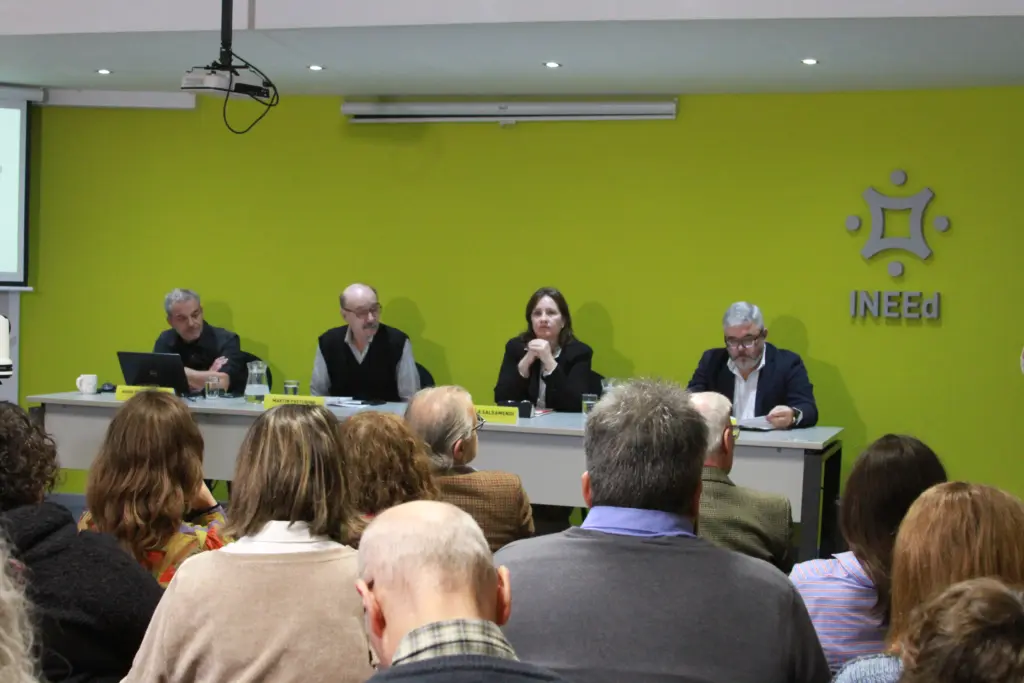 Hugo de los Campos (INEEd), Martín Pasturino (INEEd), Gabriela Salsamendi (DGEIP) y Aníbal González Izaguirre 2