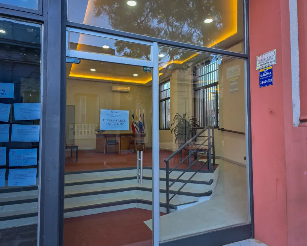 Registro Civil de Salto,  Uruguay 1052 - Gobierno de Salto