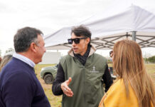 Carini inauguró viviendas y habló de Uruguay