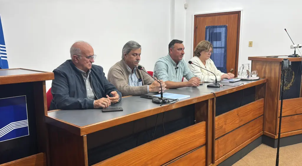 Albisu anunció obras en avenidas y barrios de Salto