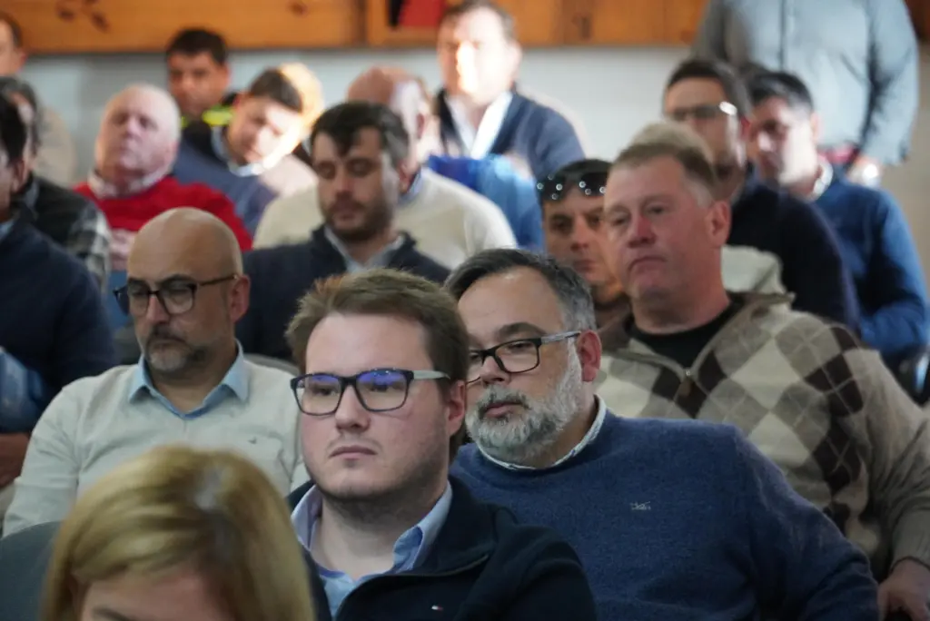 Albisu anunció obras en avenidas y barrios de Salto