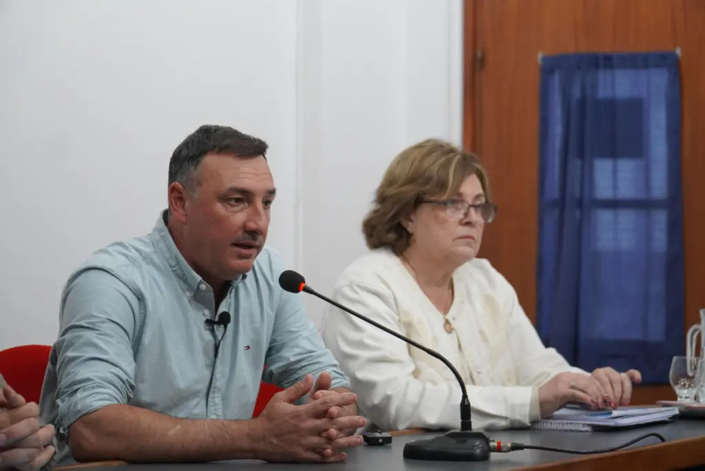 Albisu anunció obras en avenidas y barrios de Salto