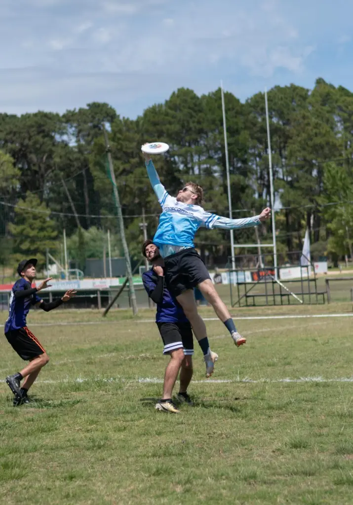 Ultimate Frisbee crece en Uruguay con juego limpio