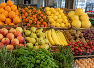 UAM mantiene amplia oferta de frutas, especias y huevos