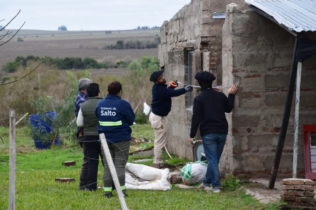 Campo de Todos avanza en la reconstrucción tras el temporal